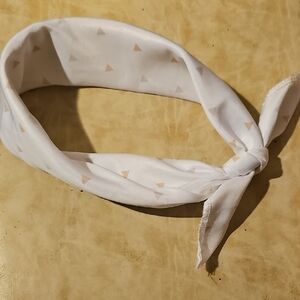Kristin Made- Elegant White with Beige Triangles Hair Band
